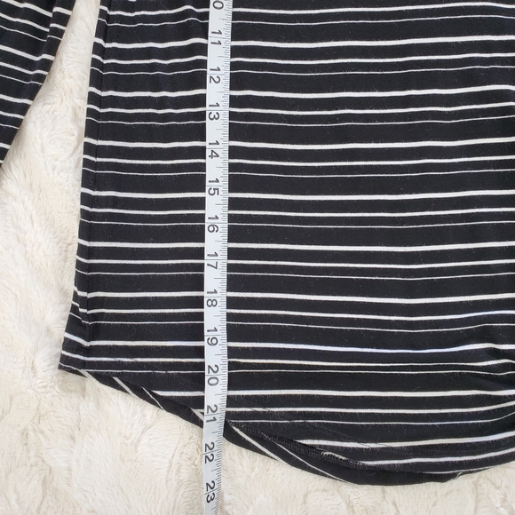 AEO American Eagle Soft & Sexy Striped Long Sleeve Black and White Top, Size XS - Picture 6 of 7